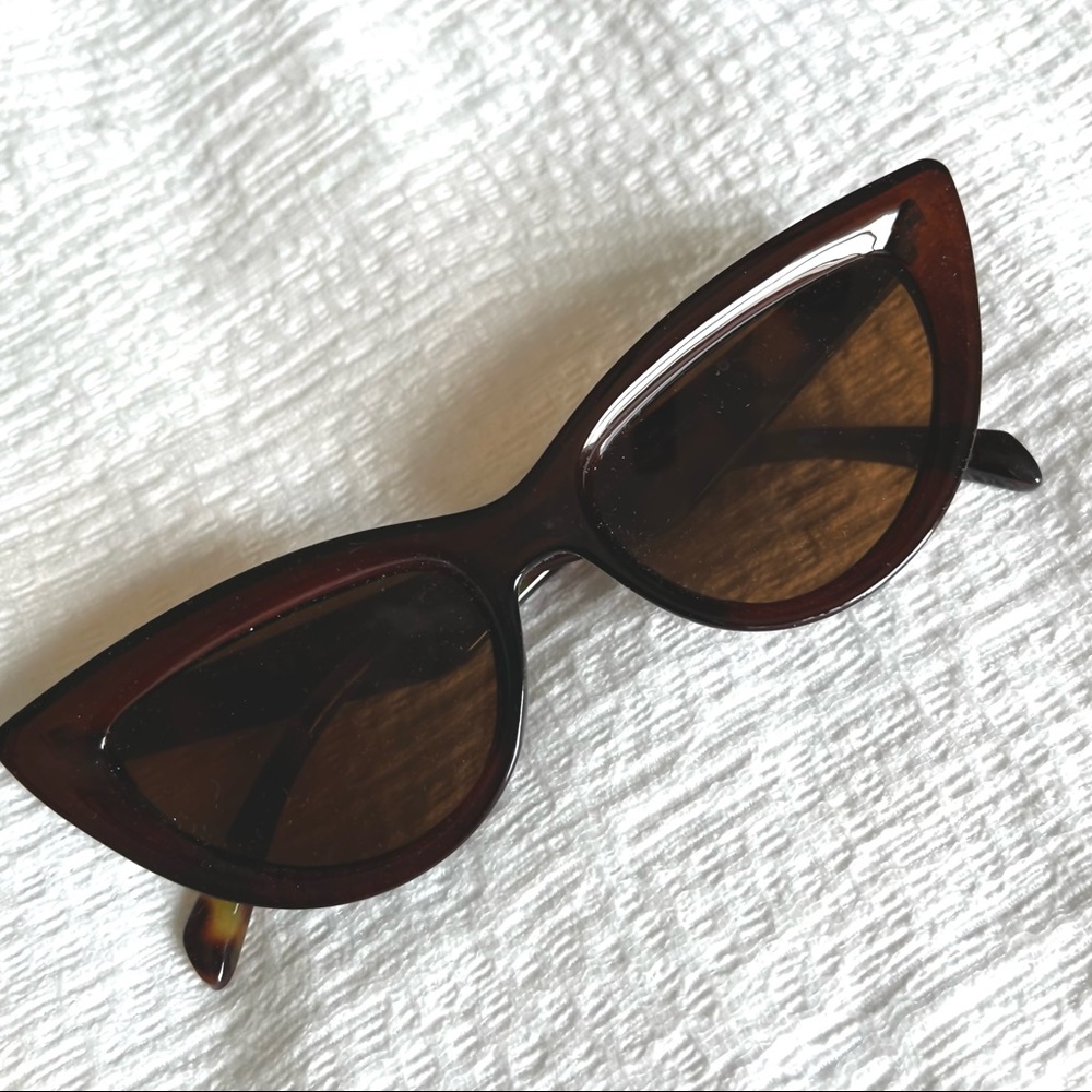 A.J. Morgan Filter Cat 3 Brown Tortoiseshell Cat Eye Sunglasses
